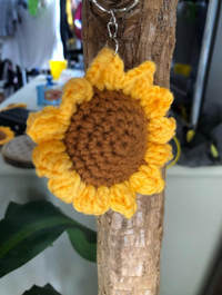 🌻✨ Porte-clé Tournesol – Ton rayon de soleil à emporter